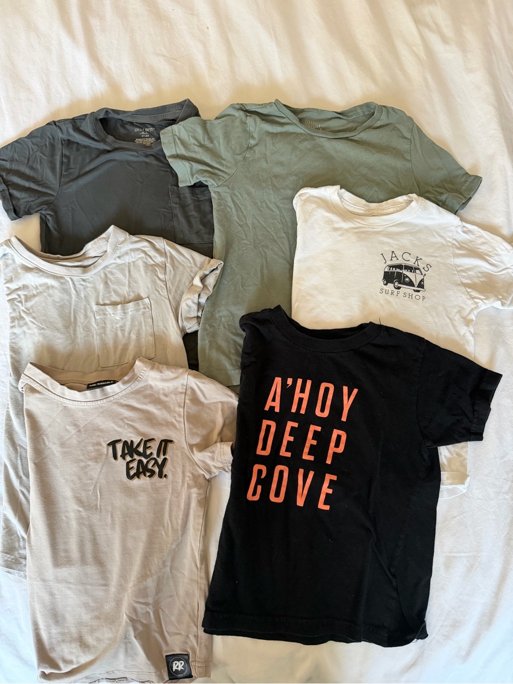Boys Tees Bundle of 6, size 4T